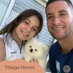 Thiago Neves com filhote Bosniac Poms